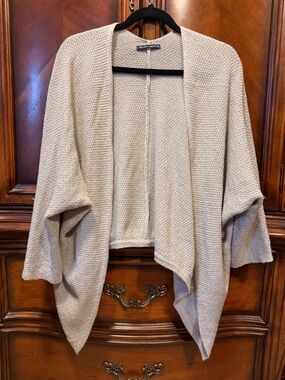 Brandy Melville Light Beige Draped Open-Front Cardigan (see pictures)